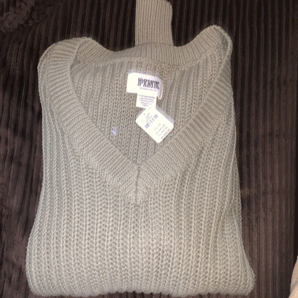 Pink Victoria’s Secret Green VNeck Sweater Sz Xs - Picture 5 of 5